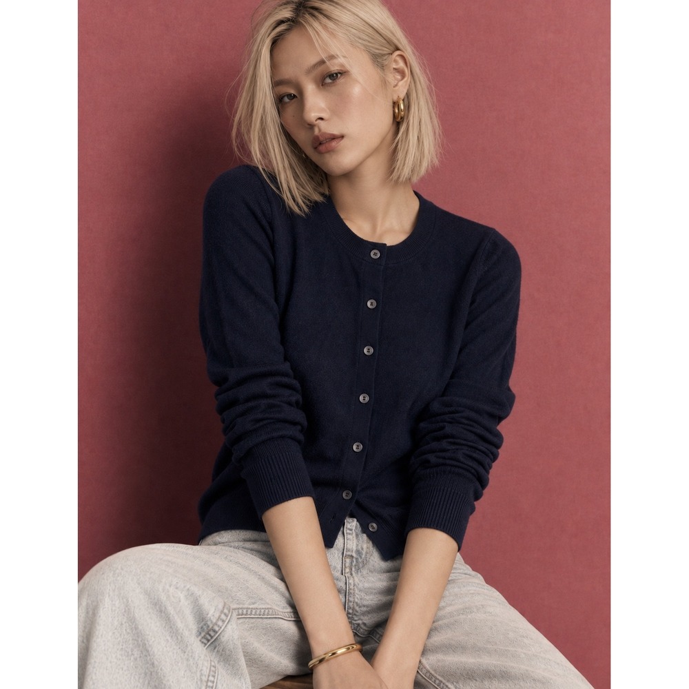 Uniqlo Navy Blue 100% Wool Cardigan Sweater Womens XS Crew Neck Button Front